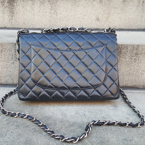 HOST PICK !!!!! Chanel Jumbo Single flap purse - Picture 3 of 13